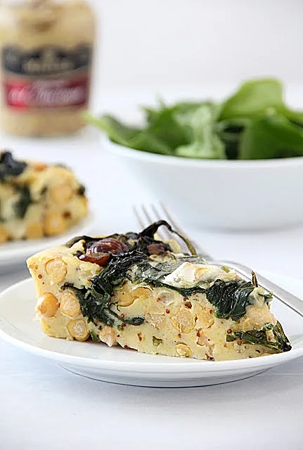 פשטידת תרד חומוס וקממברט של ברק חי חורש (משק צוריאל)