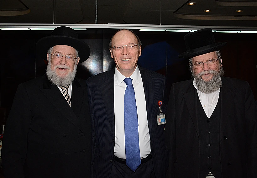 הרב פירר, שמואל שניצר, הרב ישראל לאו