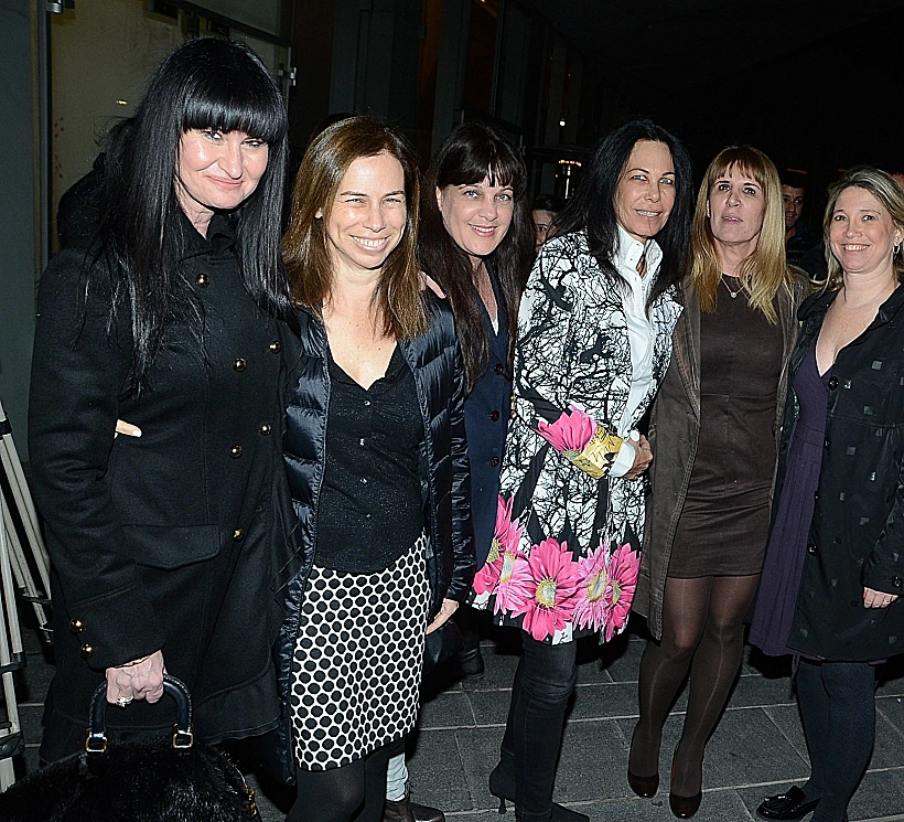 הילה גוב, אורית בנבנישתי, דרי צורי, אסנת צימרמן, ראלי סמית, אורית מור סיניבר