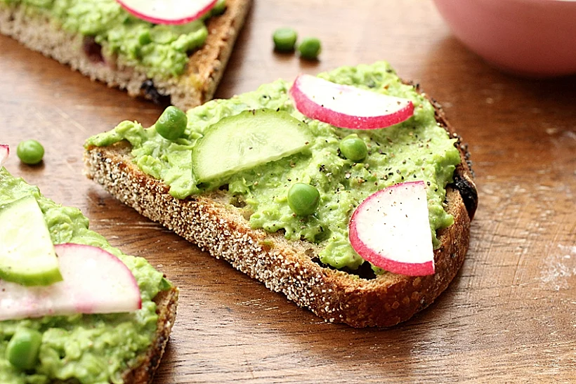 ממרח אפונה וטחינה