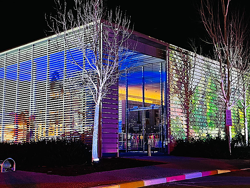 152515762 10224172642645110 41