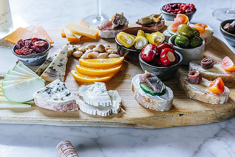 פלטת גבינות באשר פרומז'רי