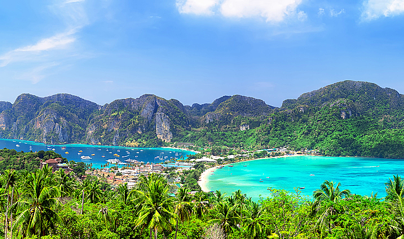 Panoramic,view,at,viewpoint,of,beautiful,tropical,phi,phi,island