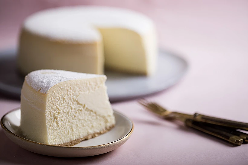 עוגת גבינה קלאסית של לחמים