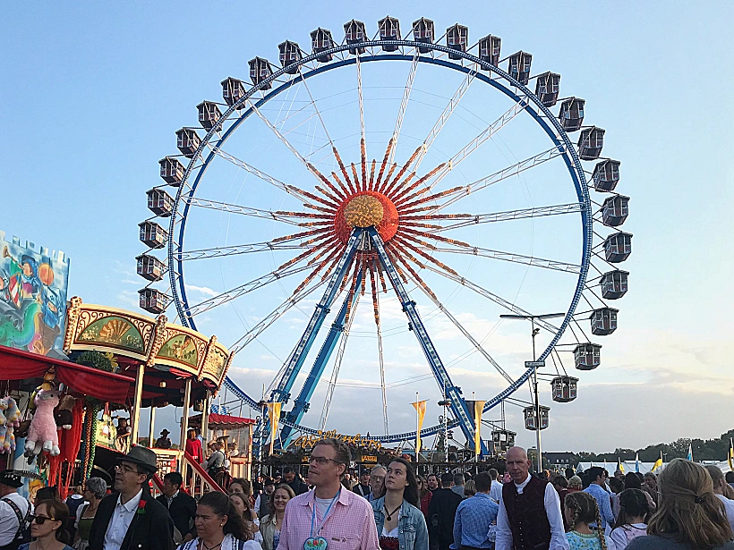 אוקטוברפסט במינכן. צילום: גלית ויינברג