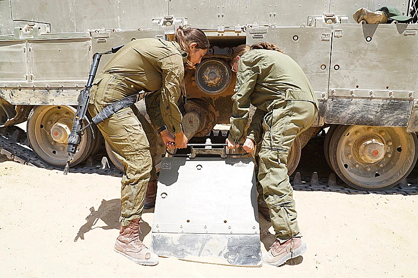 פיילוט הנשים הטנקיסטיות
