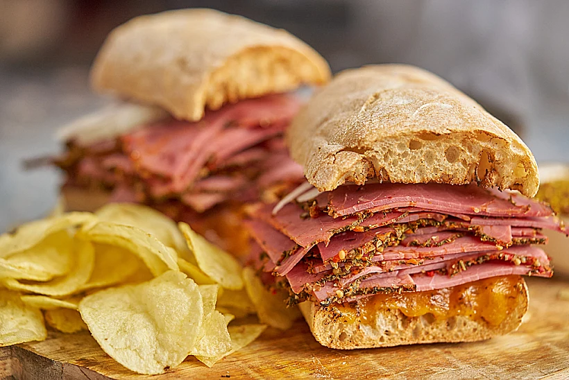 סנדוויץ' אסאדו