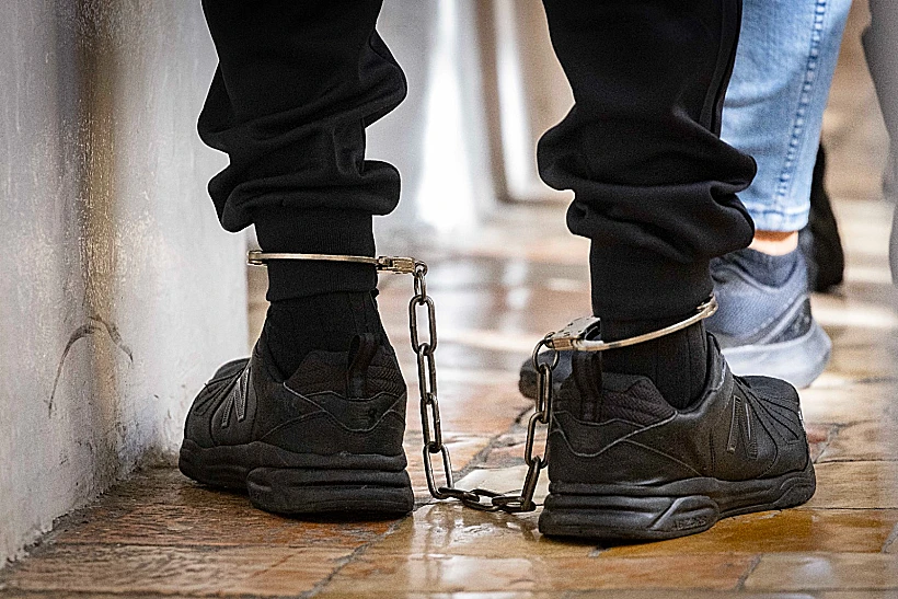 אזיקים (אילוסטרציה)