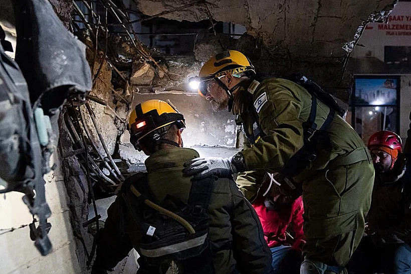 תיעוד של חילוץ מרעידת אדמה בטורקיה