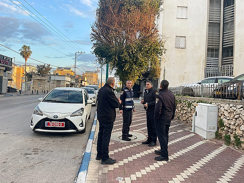 כוחות המשטרה מחוץ לזירה בלוד