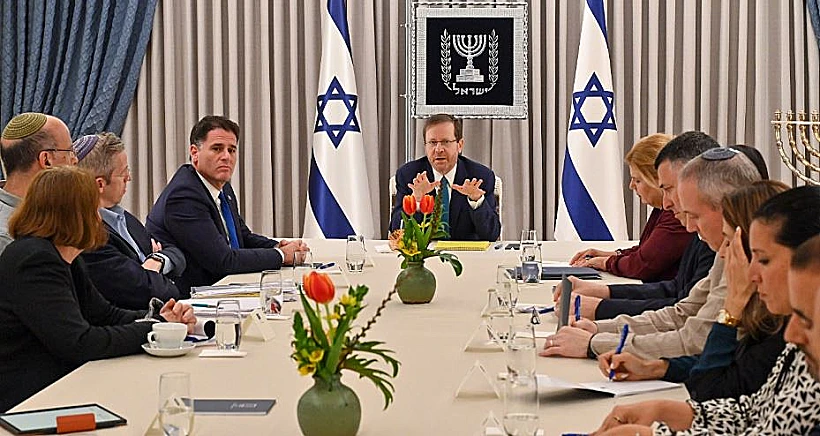 הפגישה בבית הנשיא