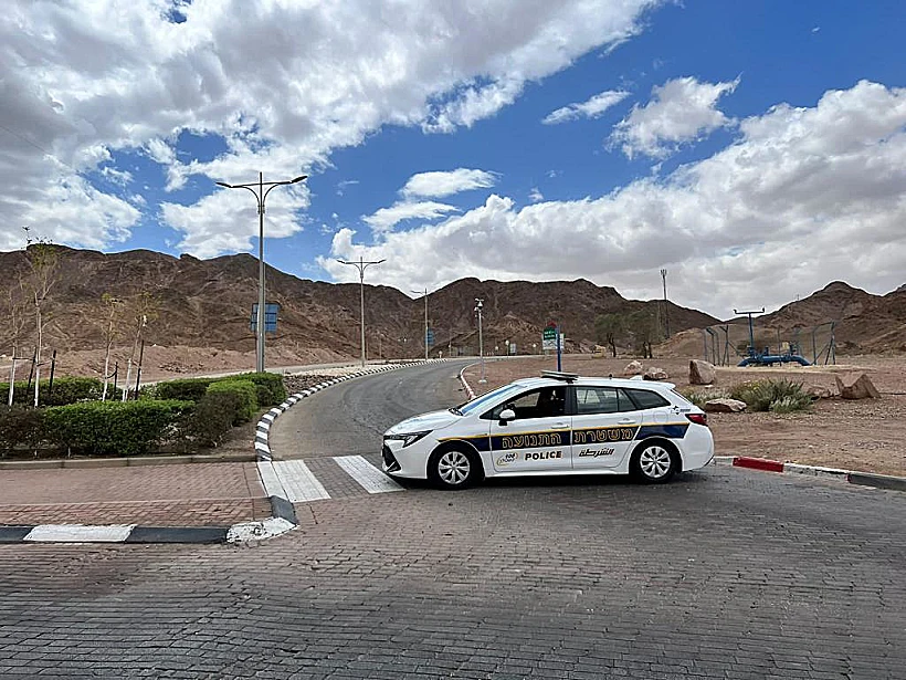 ניידת משטרה בדרום