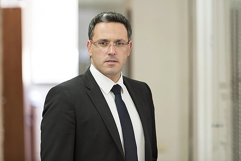 Whatsapp Image 2023 04 18 At 1