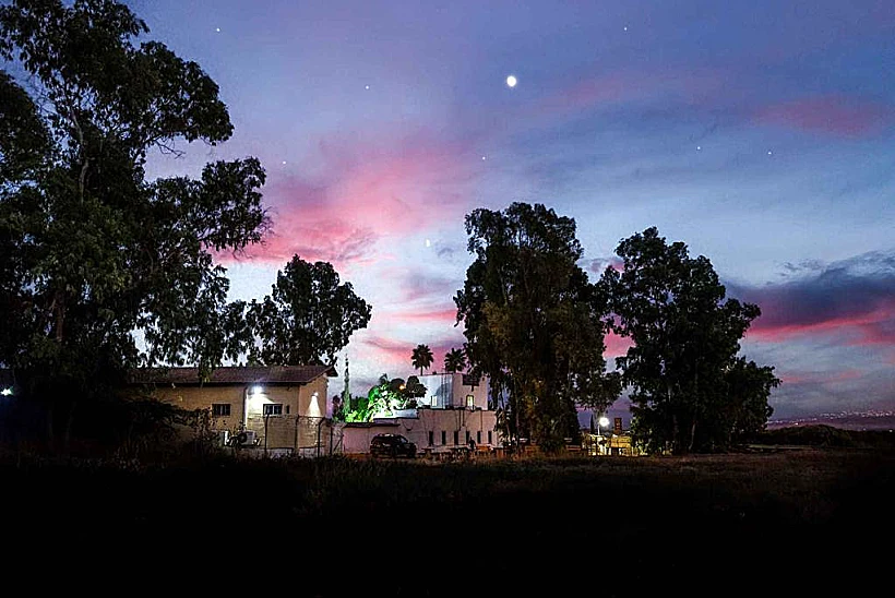 מבנה מטרת נהלל בשקיעה