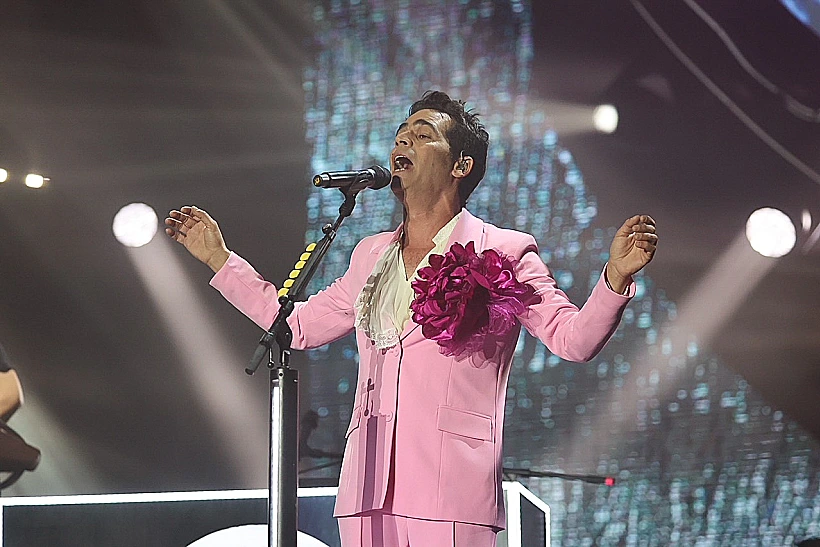 אביב גפן במופע "נשף רוק