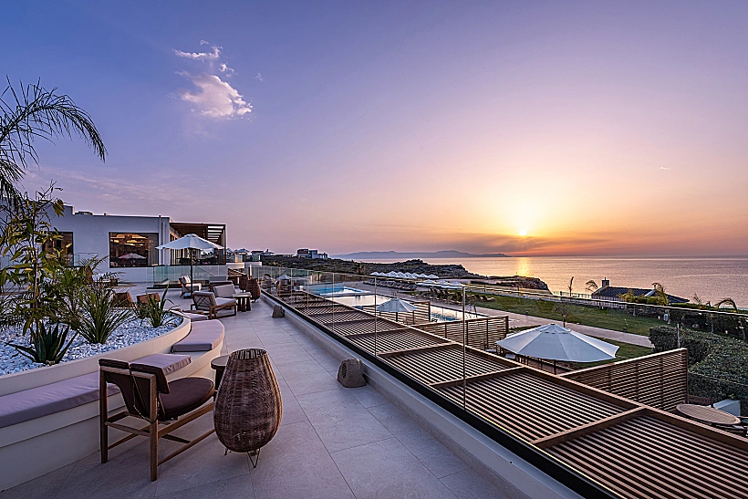 Isla Brown Chania Terrace Suns