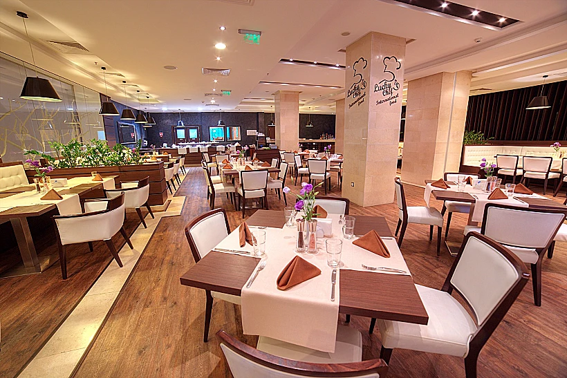 מסעדת טחיני הכשרה הראשונה בורנה