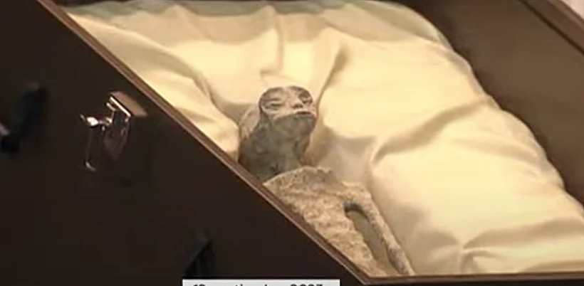 עב״מ, חייזרים