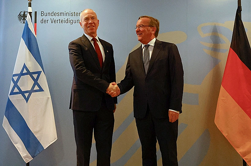 פגישת שר הביטחון יואב גלנט ושר ההגנה הגרמני בוריס פיסטוריוס בברלין