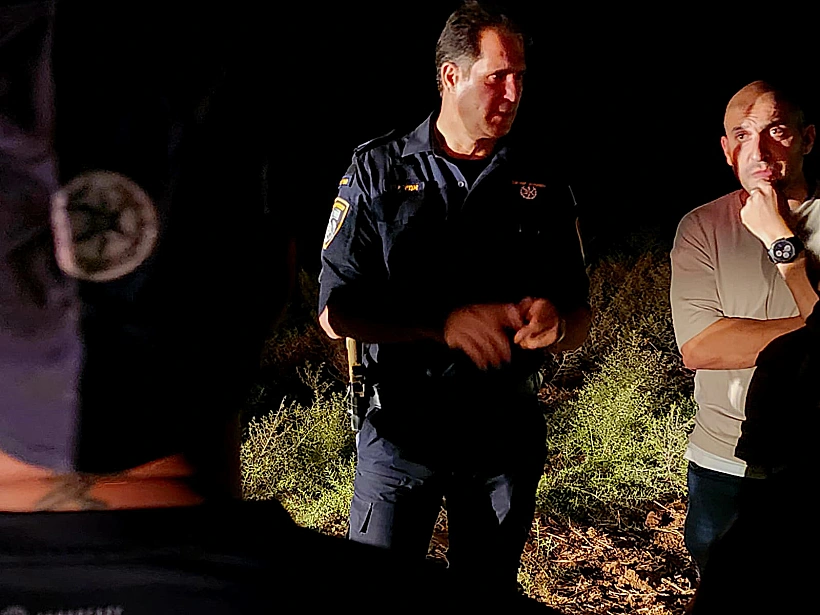 כוחות בזירת האירוע נרצח אל-עזאזמה בית קמה