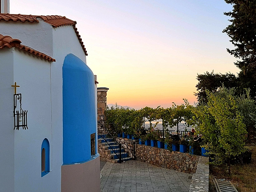 הכפר זיה באי קוס