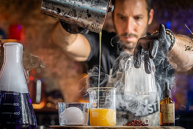 פסטיבל הקוקטייילם של האלכימאי
