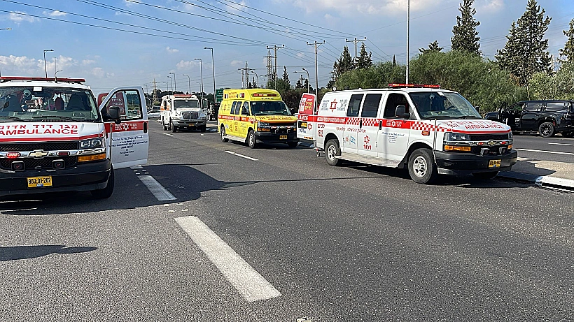 ניידות מד"א במהלך השיגורים