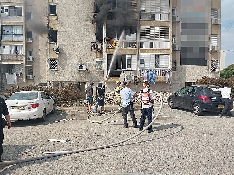 זירת נפילת רקטה באשקלון