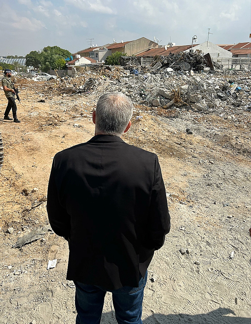 לפיד בשדרות