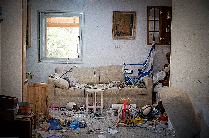 ההרס והחורבן אחרי הטבח בקיבוץ בארי