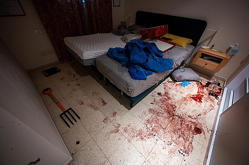 ההרס והחורבן אחרי הטבח בקיבוץ בארי