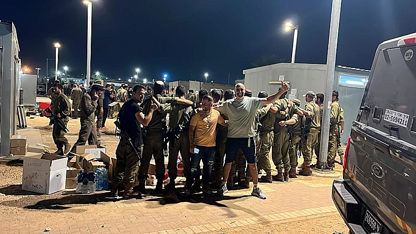 ישראל מתגייסת