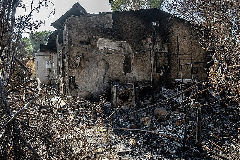 ההרס והחורבן אחרי הטבח בקיבוץ ניר עוז