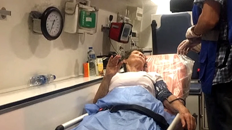 יוכבד ליפשיץ בחזרתה ארצה מהשבי