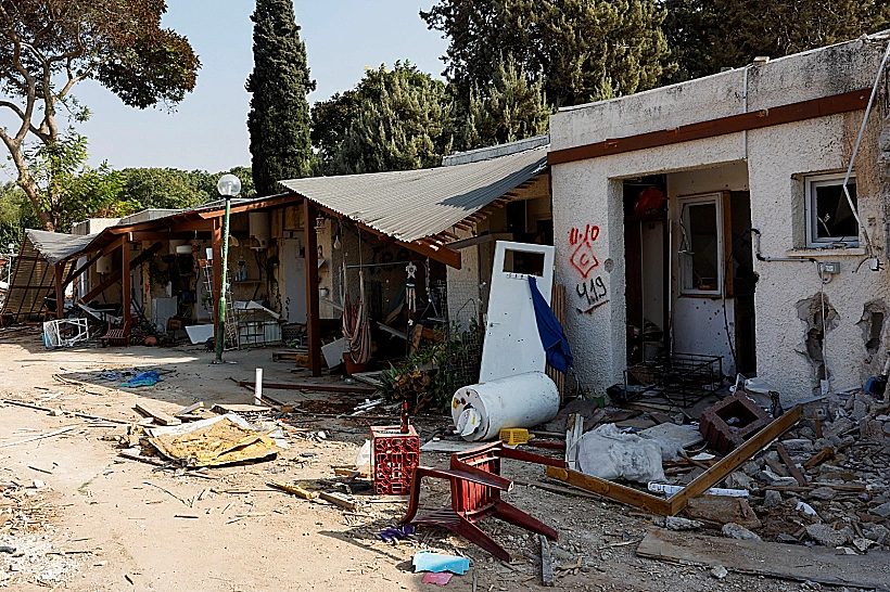 ההרס והחורבן אחרי הטבח בקיבוץ כפר עזה