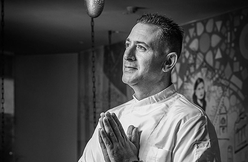 אבי לוי, מסעדת המוציא