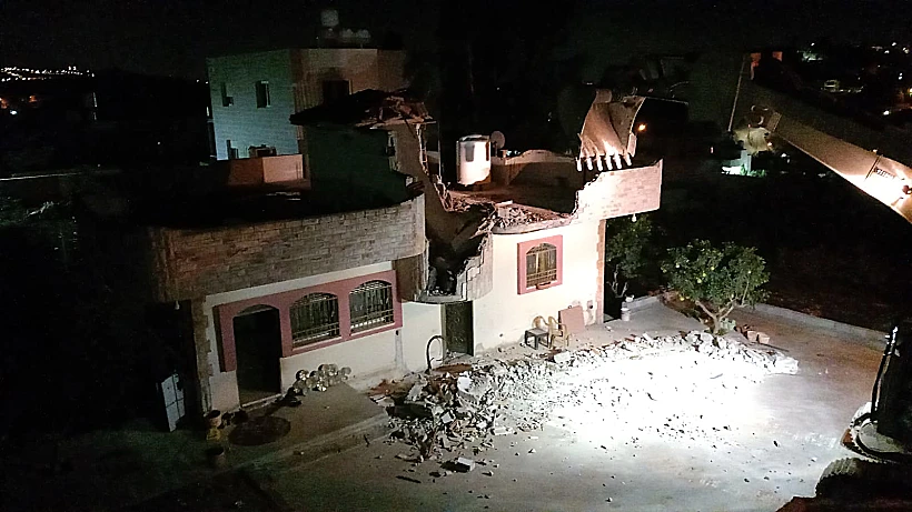 הריסת ביתו הלא חוקי של המחבל מחמוד חסין נחלה, המשויך לחמאס