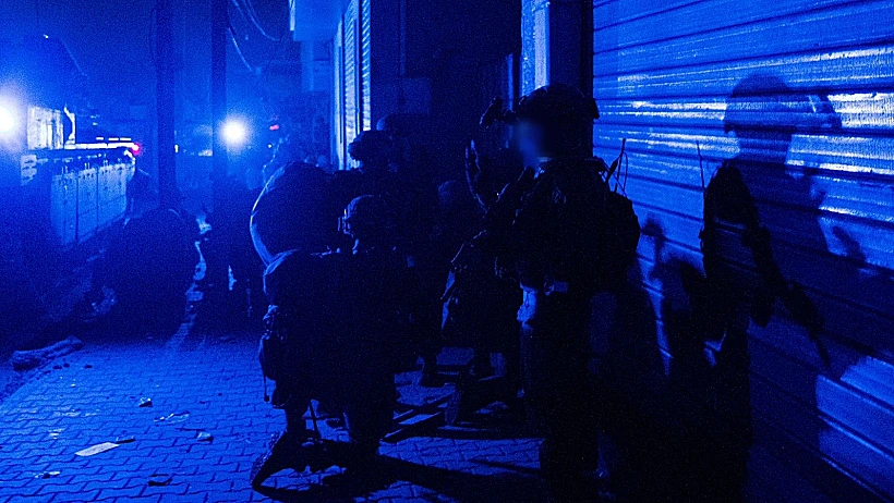 כוחות צה"ל נכנסים לבית החולים שיפא רצועת עזה חרבות ברזל