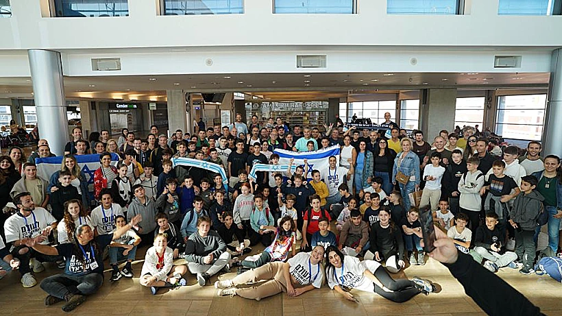 "נצחון כחול לבן": ילדי העוטף בדרך לבודפשט