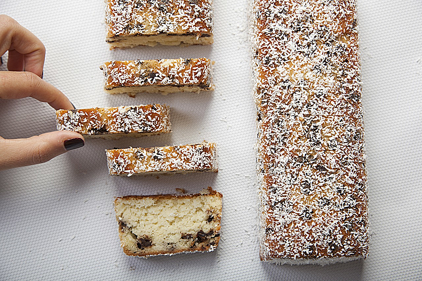 עוגה בחושה קוקוס שוקולד של לחמים