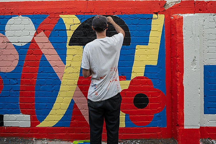 קירות מדברים למען הילדים החטופים