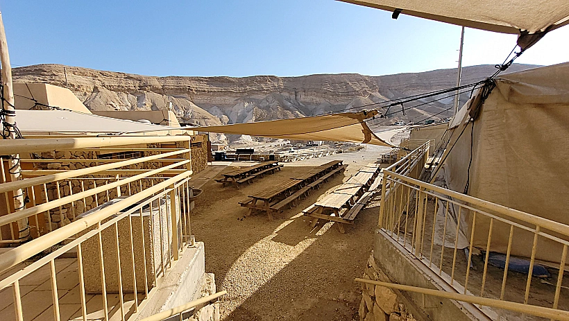 חניון לילה מצדה