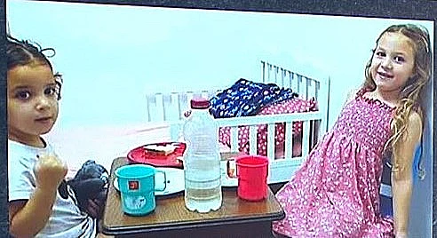 אביב ורז כץ אשר, בתמונה האחרונה מהממ"ד