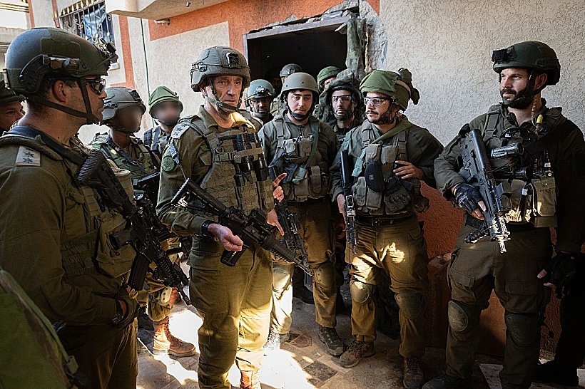 הרמטכ"ל הרצי הלוי עם לוחמי מילואים ברצועת עזה