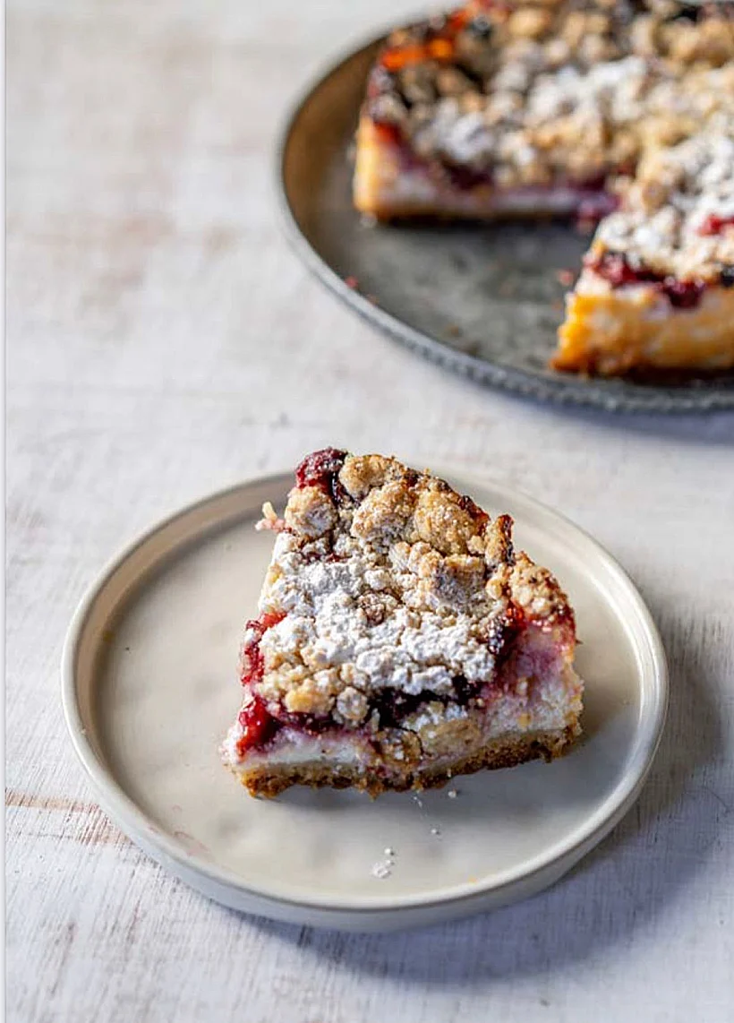 עוגת ברטון גבינה ודובדבנים