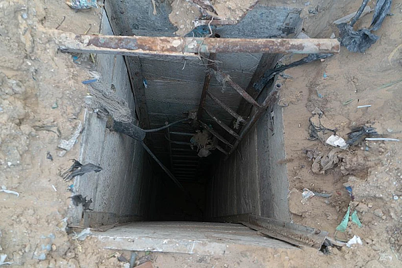 פיר מנהרה שאותר ברצועת עזה חרבות ברזל