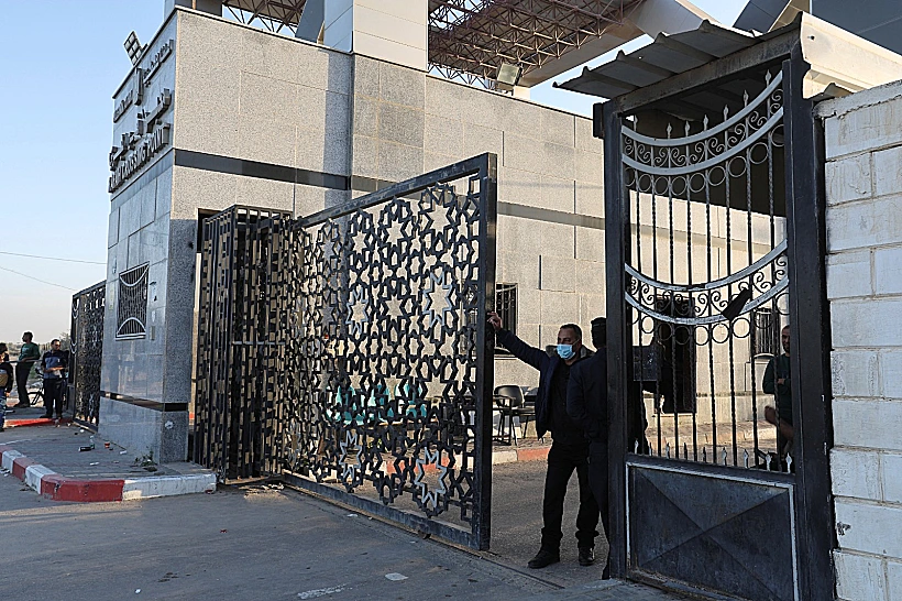 היערכות במעבר רפיח לקבלת החטופים ששוחררו בפעימה הראשונה