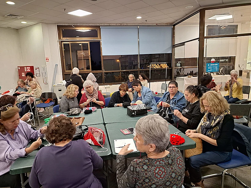 מפגשים משותפים של סריגה בצוותא