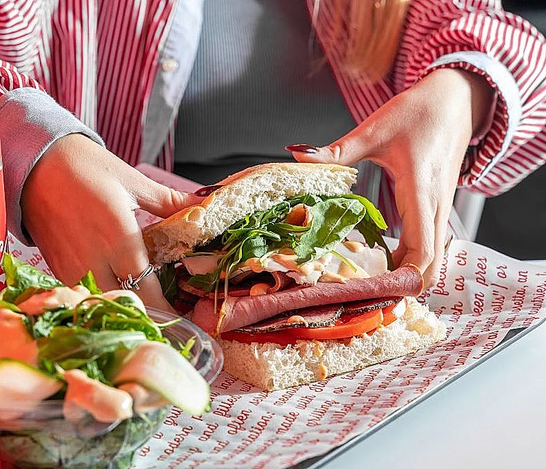 פניני, סנדוויץ' בר