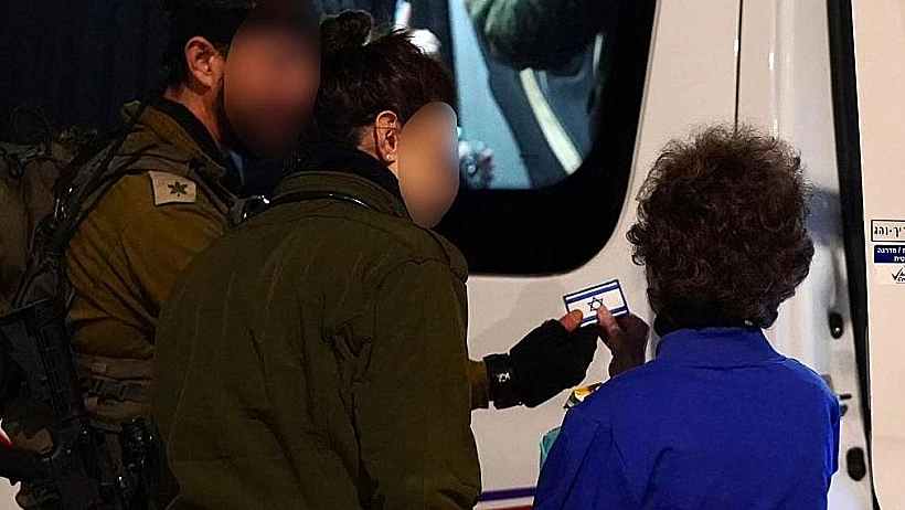 אירנה טאטי ששוחררה משבי חמאס בשטח ישראל חרבות ברזל